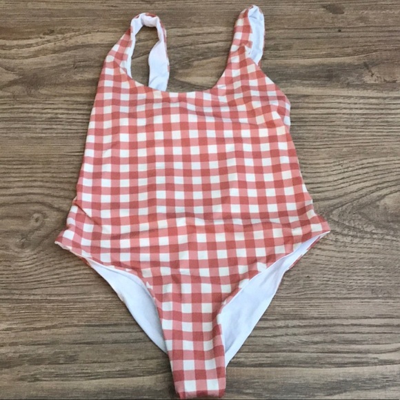 Lulu’s gingham one piece swimsuit - Picture 3 of 7